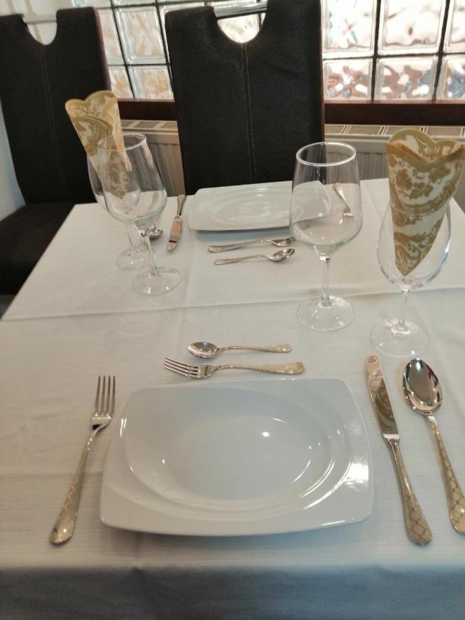 Horvath Fogado Panzio Hotel Szentendre Ngoại thất bức ảnh
